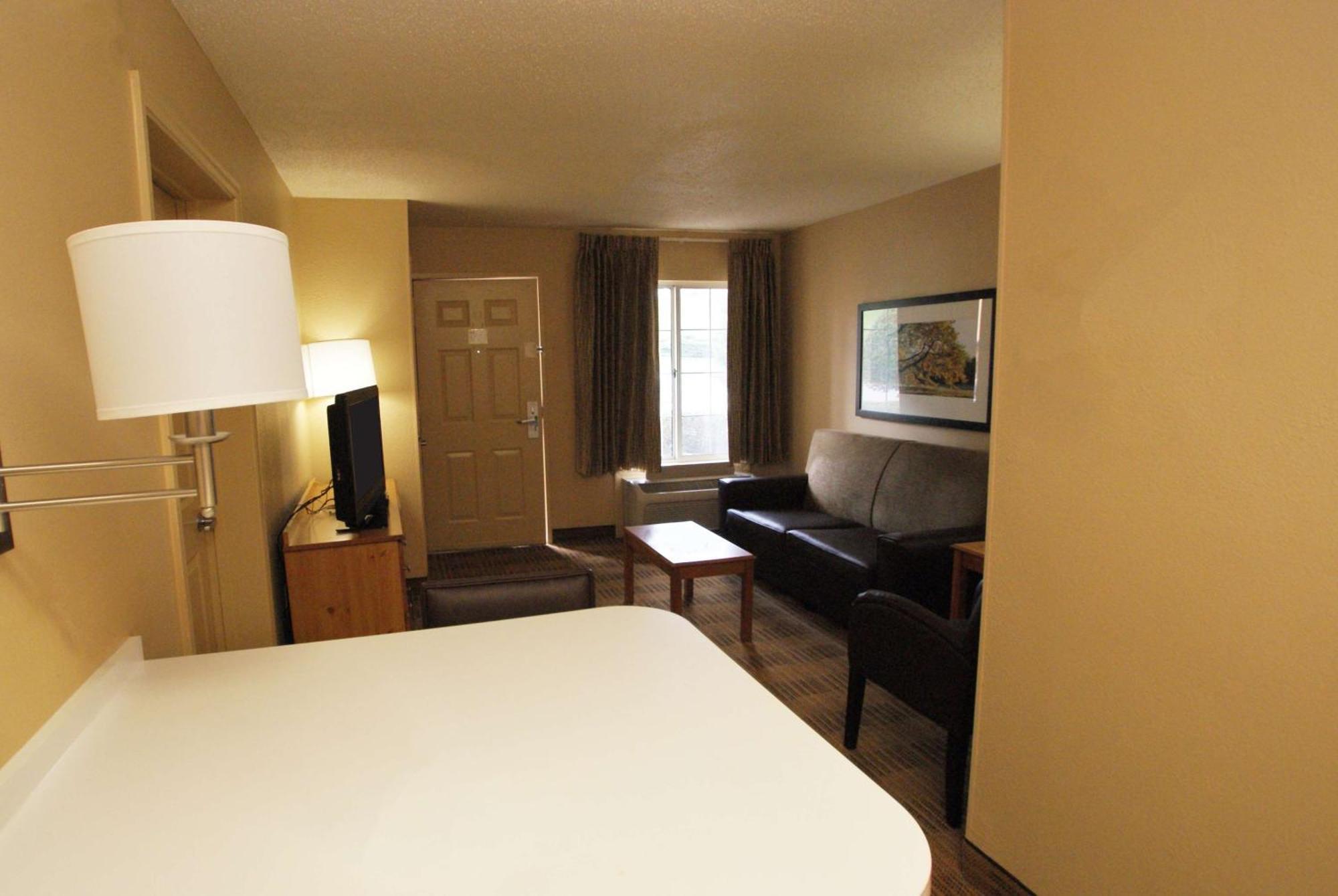 Extended Stay America Select Suites - Durham - University - Ivy Creek Blvd Kültér fotó