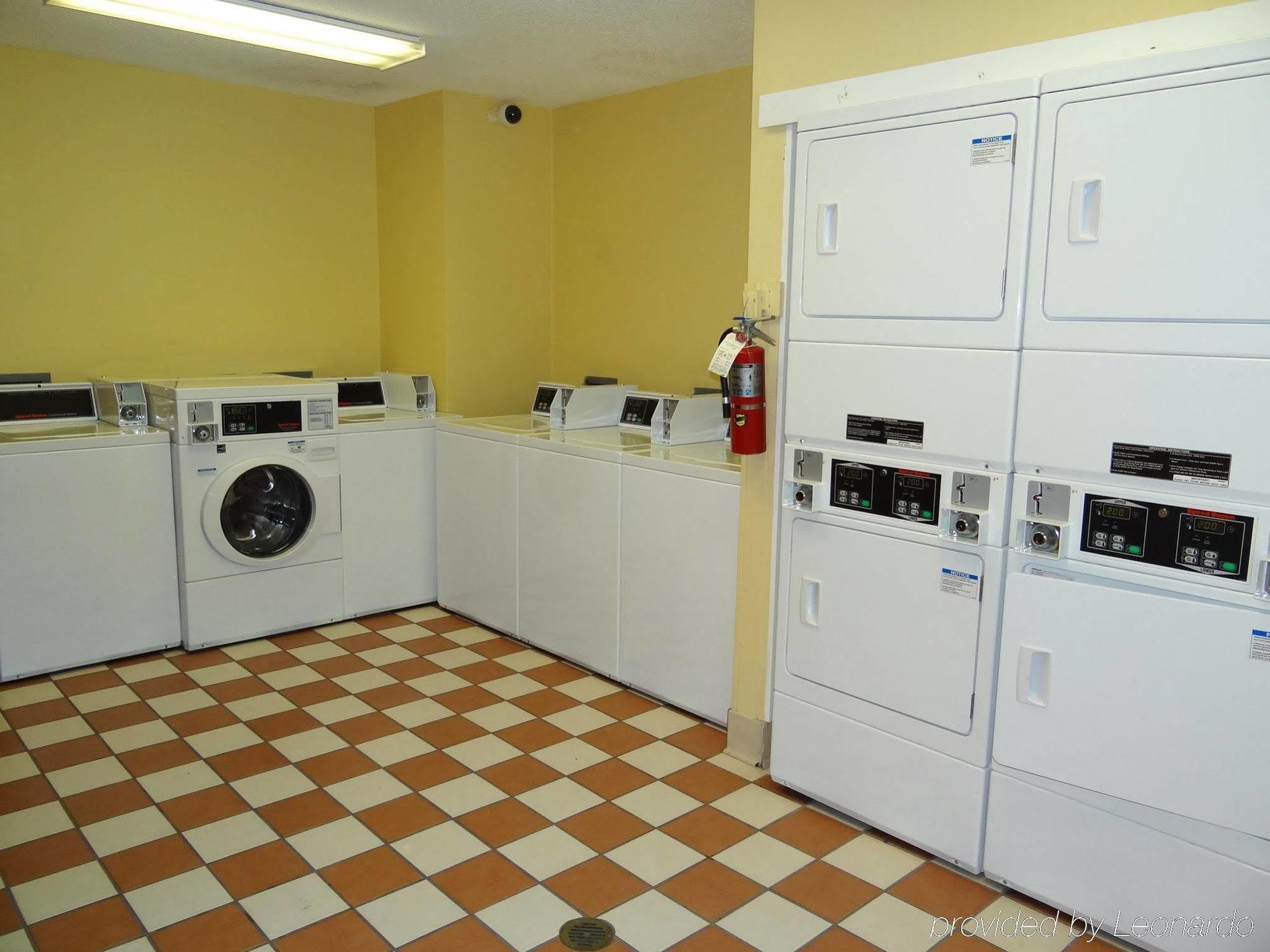 Extended Stay America Select Suites - Durham - University - Ivy Creek Blvd Kültér fotó
